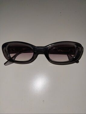 NWOT-Classic Slim Rectangular Women's Sunglasses -